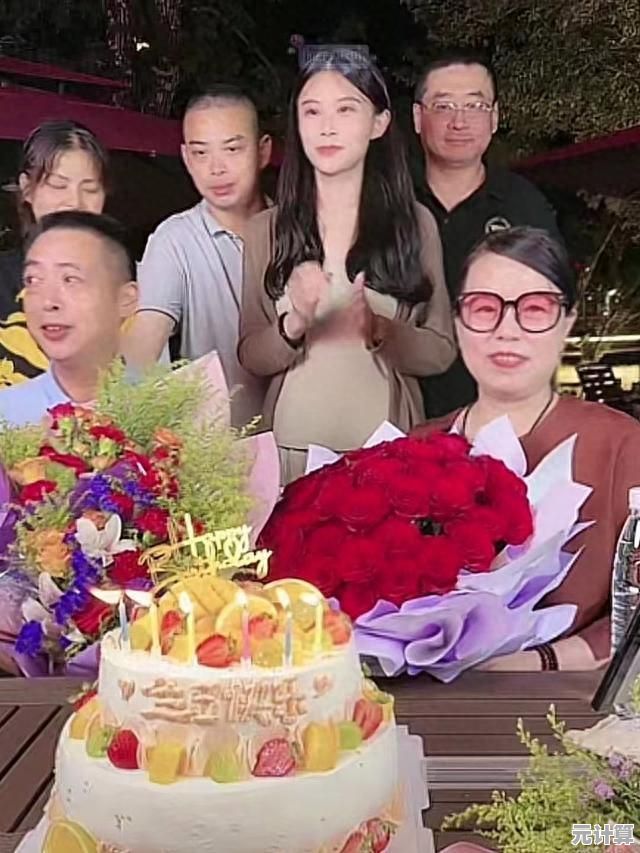 还在寻找深度改装的射击游戏？萤火突击测试服》的战术搭配够爽吗？