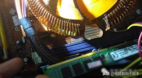 电脑黑屏别慌张，小鱼教您快速排查与高效解决的方法