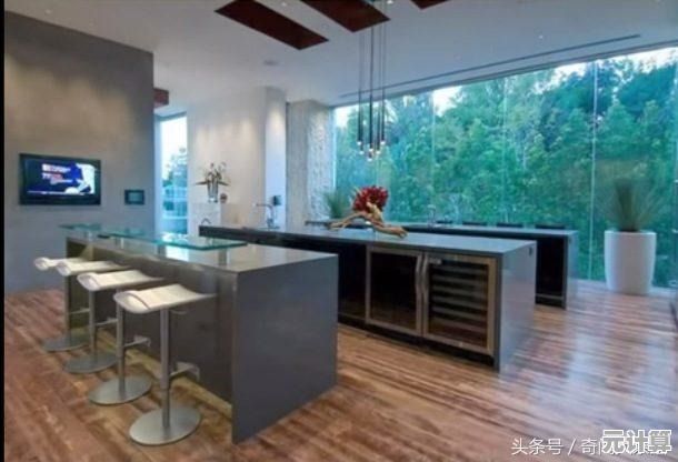 虚拟现实结合情感叙事，2025年度暖心游戏《奶奶的厨房》跨国界获赞