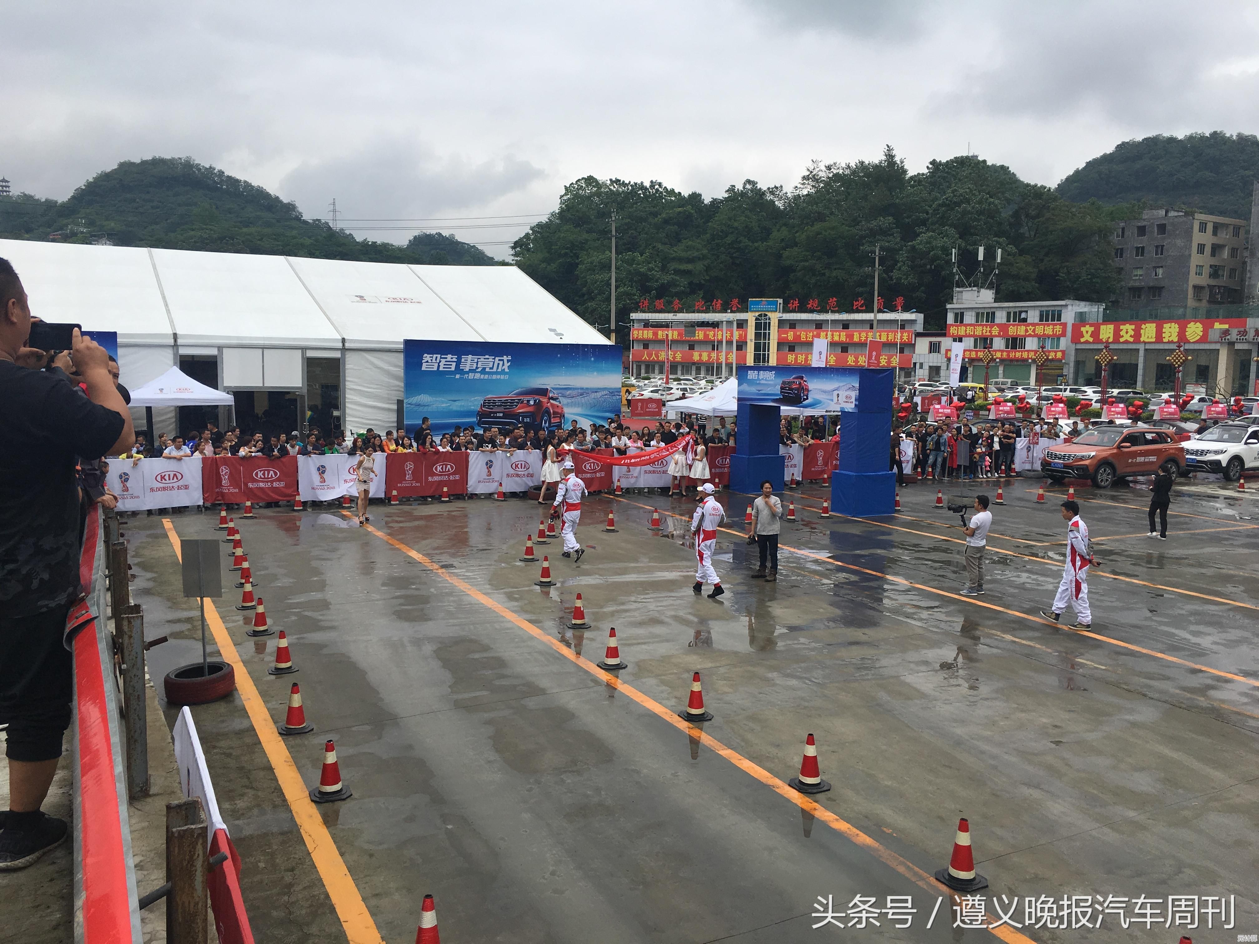 想挑战特技与速度并存的赛道？真实驾驶摩托3D让你成为赛道之王！