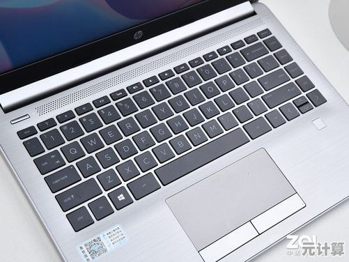 14英寸轻薄笔记本精选：高效办公与便携性能的完美结合