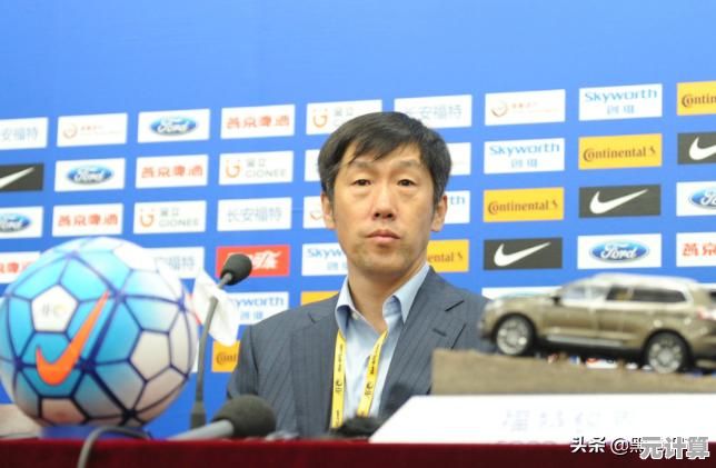 智能战术时代少年名将2025，豪华阵容实时优化助新手驾驭紧凑对抗节奏