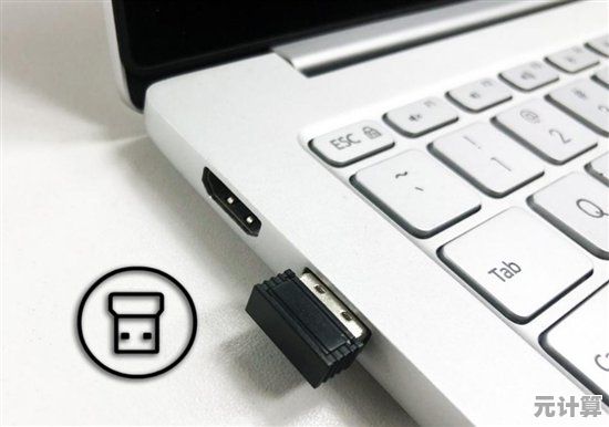 掌握无线鼠标多种连接方式：从蓝牙到接收器的详细教程