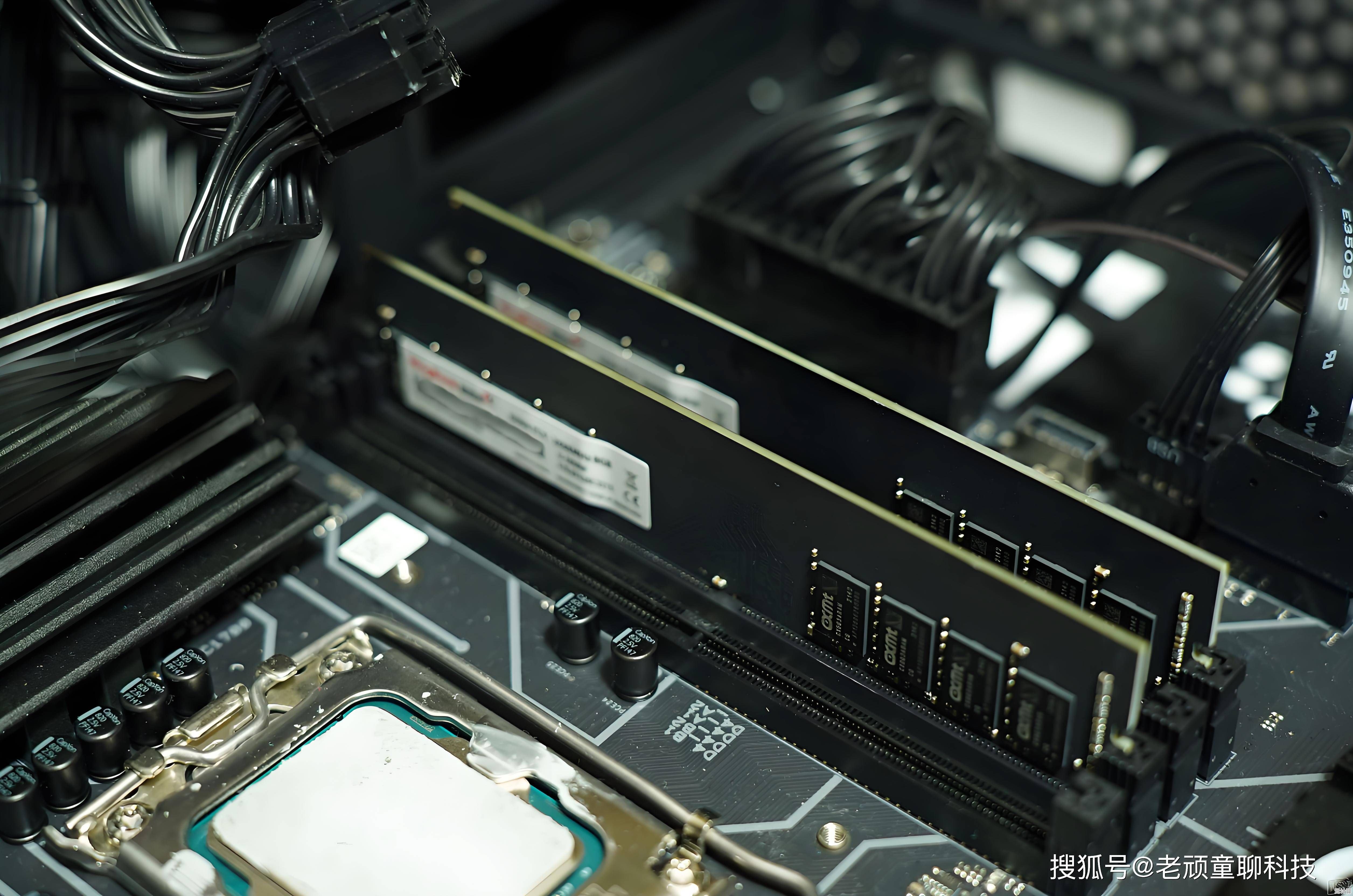 揭秘内存条在电脑系统中的关键作用与速度优化奥秘