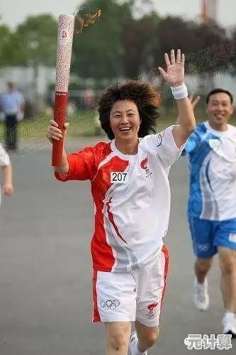 未来射击体验：AI驱动的瓶子射击游戏2025年深度玩法揭秘