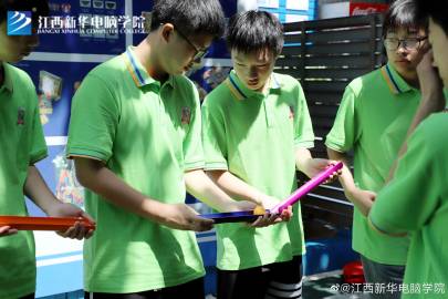 江西新华电脑学校:成就未来科技精英,铸就职业辉煌的摇篮 江西新华电脑学校:成就未来科技精英,铸就职业辉煌的摇篮