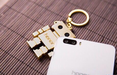 想体验与众不同的水上竞速？激流快艇3》特技与金币收集玩法等你来挑战！