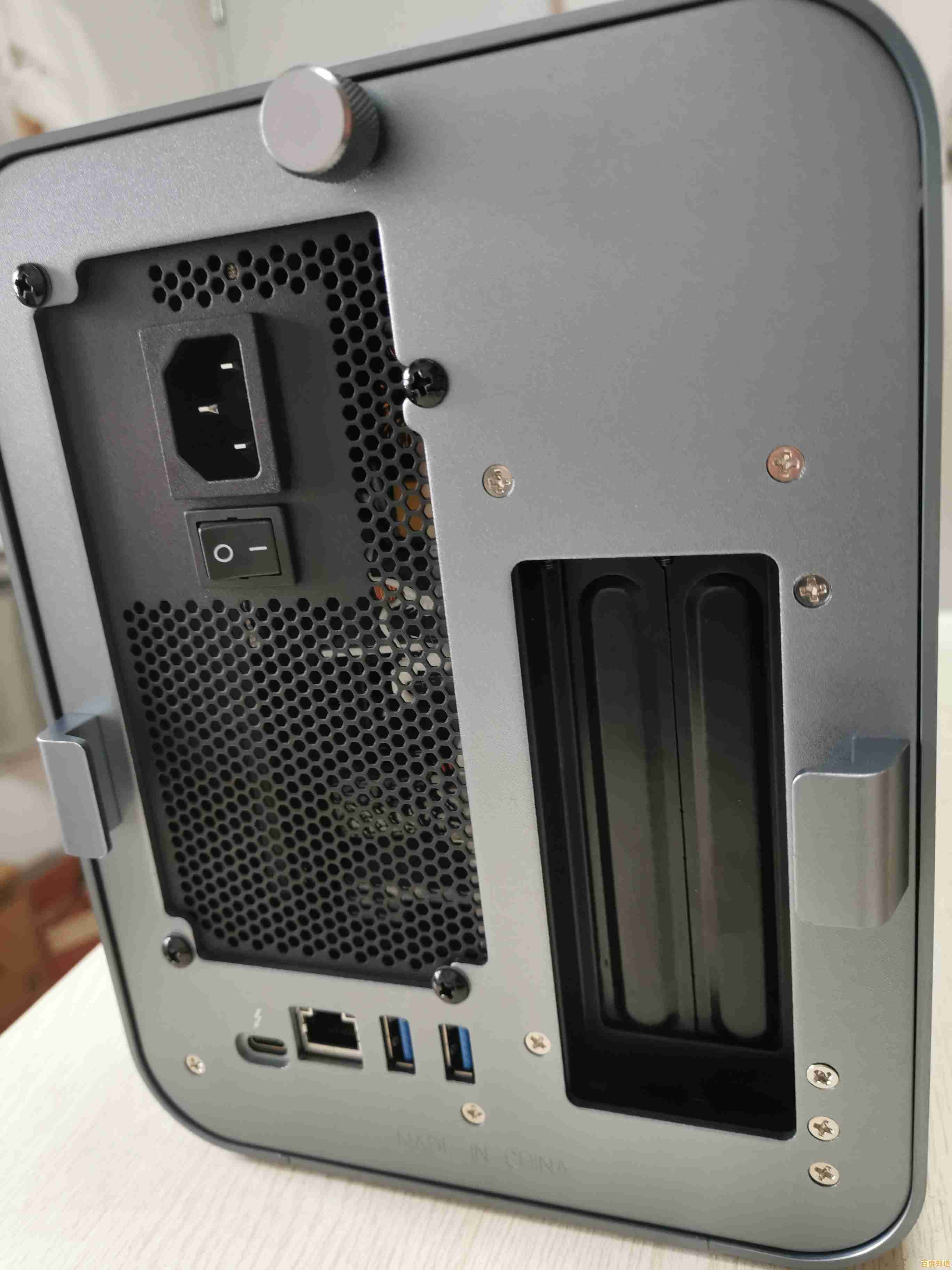 笔记本外接显卡：释放移动办公与娱乐潜能的创新解决方案