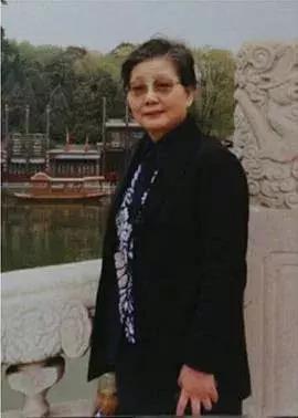 在《年轮》里,年龄既是等级也是倒计时,你能在衰老前破解神秘剧情吗? 在《年轮》里,年龄既是等级也是倒计时,你能在衰老前破解神秘剧情吗?