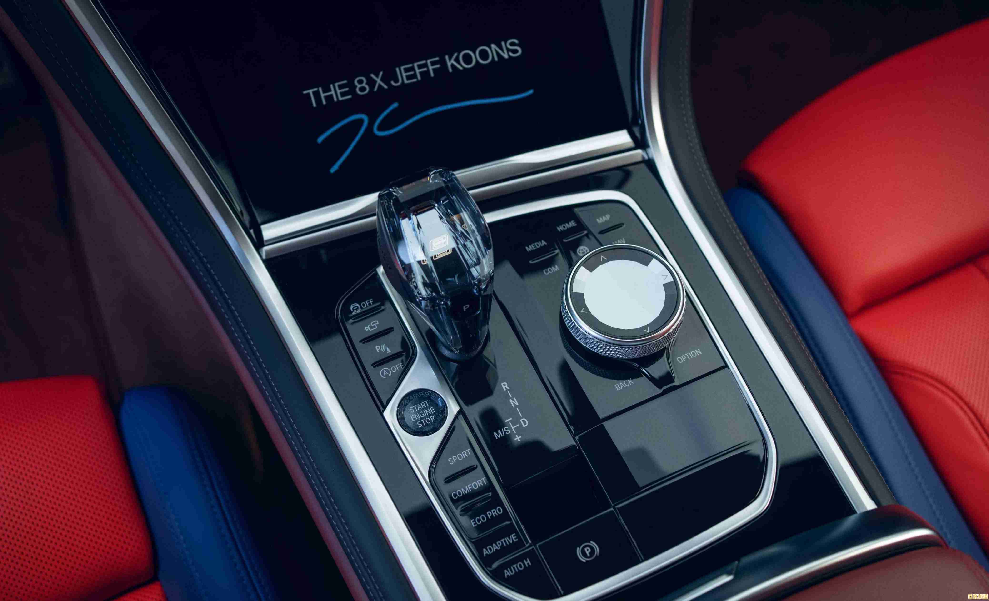 精选霸气QQ签名：突破常规表达，用文字雕刻非凡自我形象